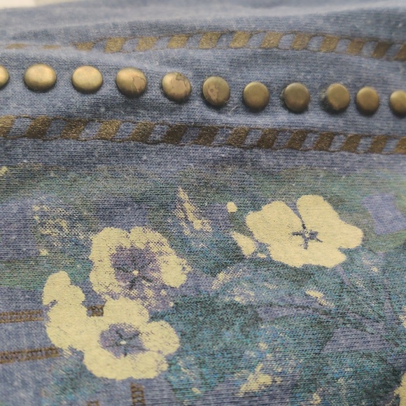 Art nouveau style floral motif t shirt with beading - Picture 2 of 7